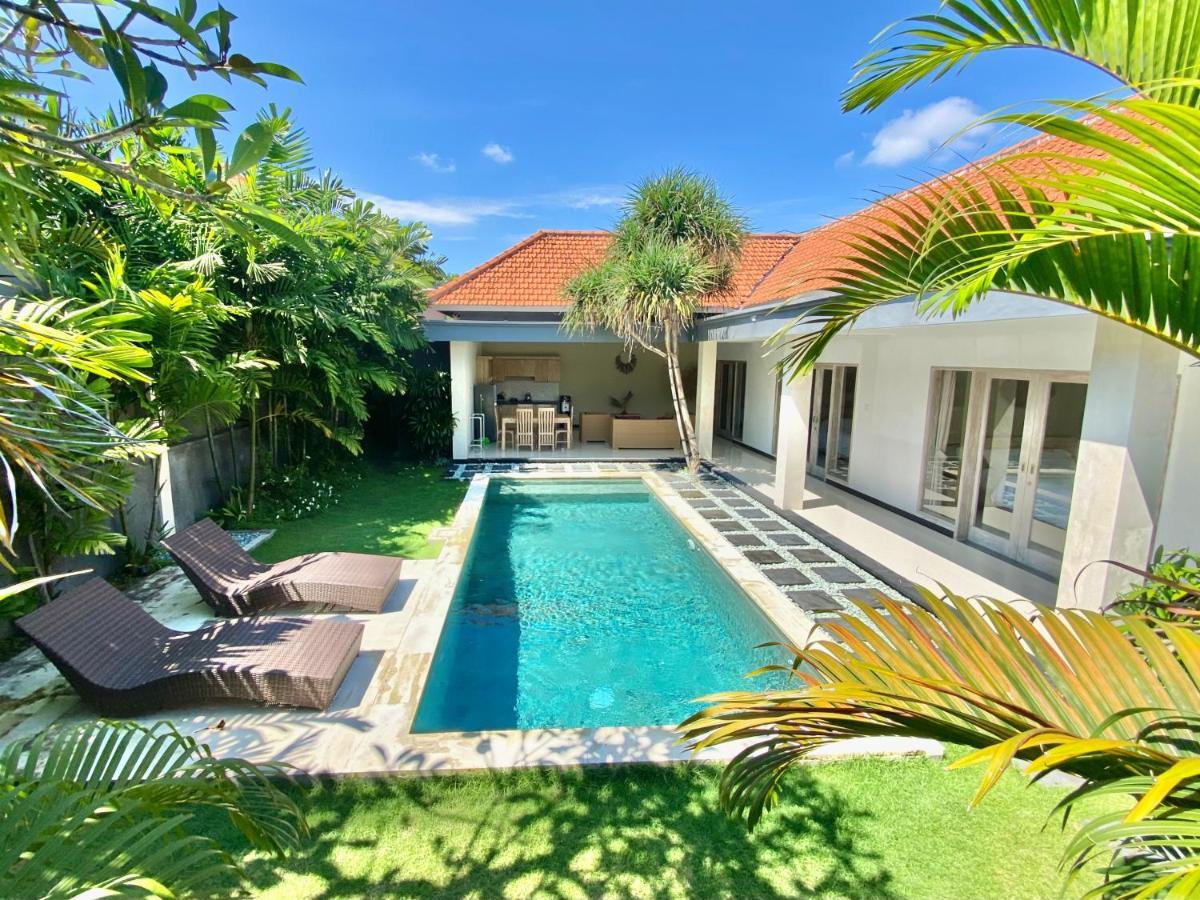 Tropical Luxe Villas Canggu - Finns & Atlas Extérieur photo
