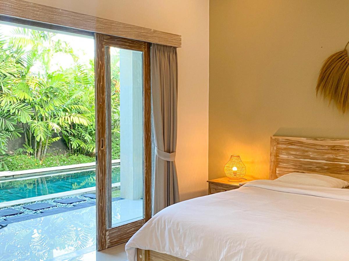 Tropical Luxe Villas Canggu - Finns & Atlas Extérieur photo