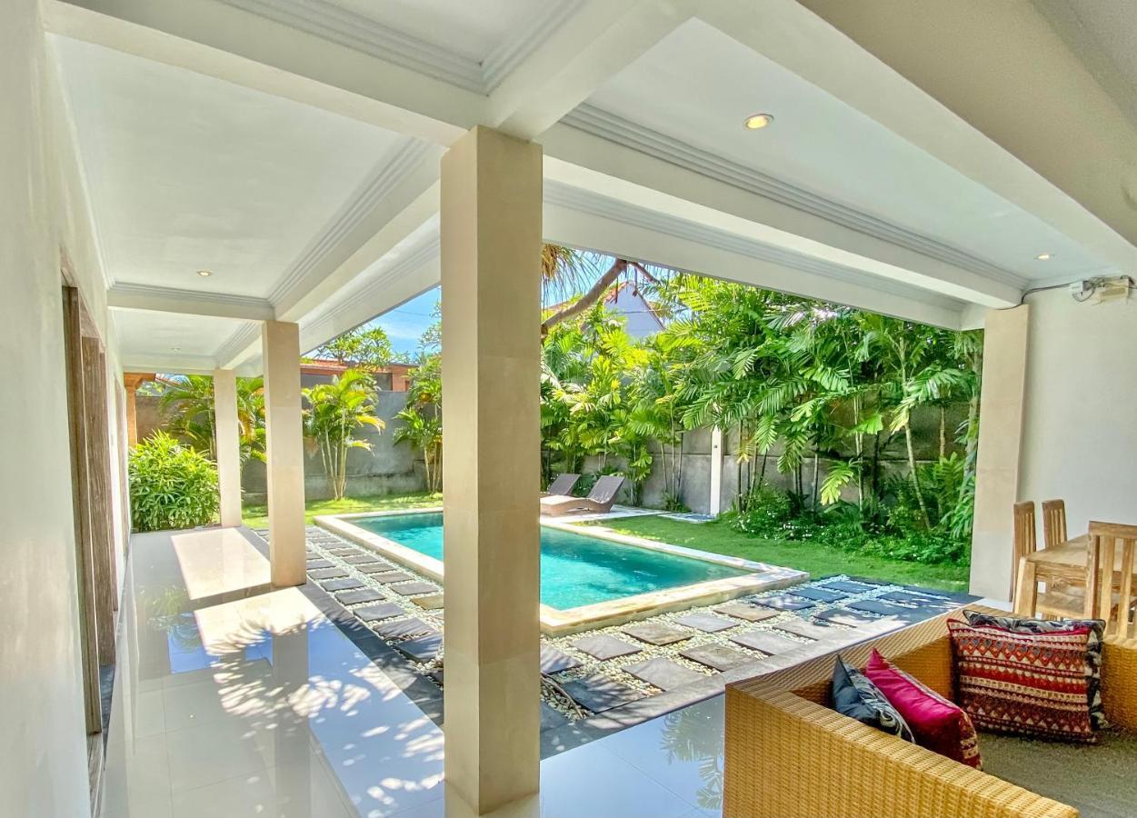 Tropical Luxe Villas Canggu - Finns & Atlas Extérieur photo