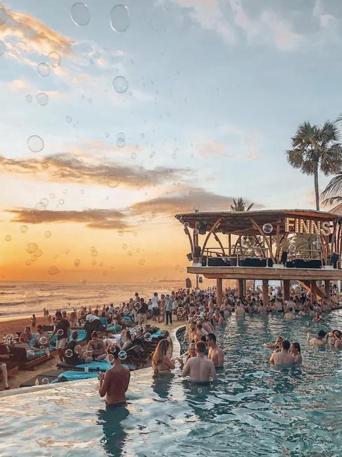 Tropical Luxe Villas Canggu - Finns & Atlas Extérieur photo